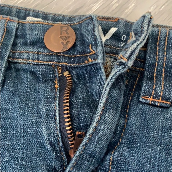 Like New! Roxy Shorts Size 1 (24) - Picture 3 of 5